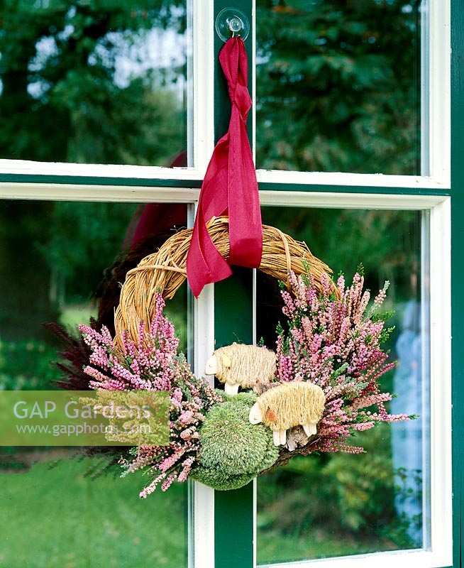 Wreath with Gardengirls ®