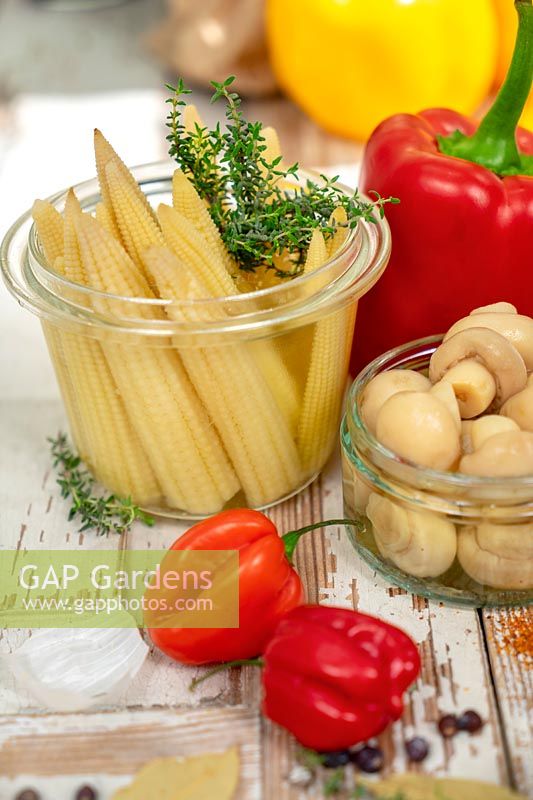 Pickled vegetables with Zea mays