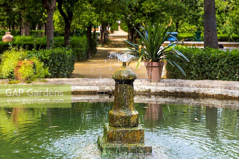 Fountain in Real AlcÃ¡zar, Seville.