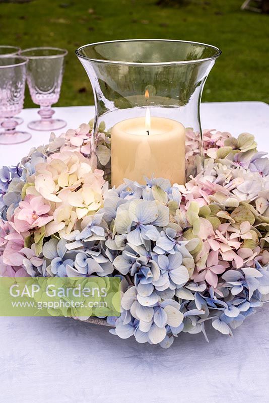 Hydrangea candle ring as table decoration