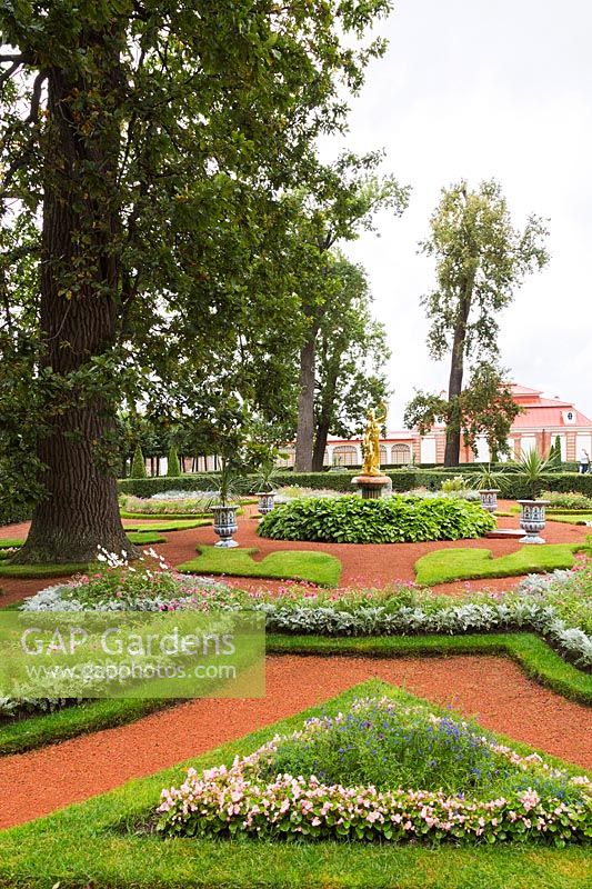 Parterre in Peterhof Palace, Saint-Petersburg, Russia. UNESCO World Heritage Site.