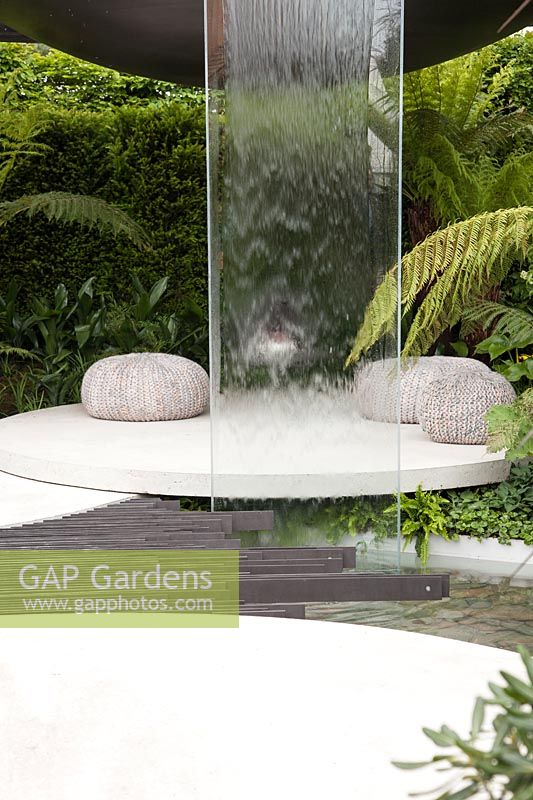 VTB Capital Garden - Spirit of Cornwall - Water feature with stone slabs and cushions - Sponsor: VTB Capital - RHS Chelsea Flower Show, 2018