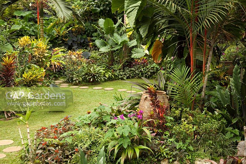 Secret seating area in Hunte's Garden, Barbados
