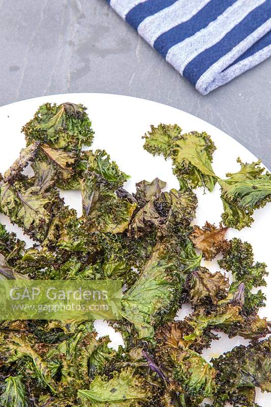 Crispy baked Kale leaves