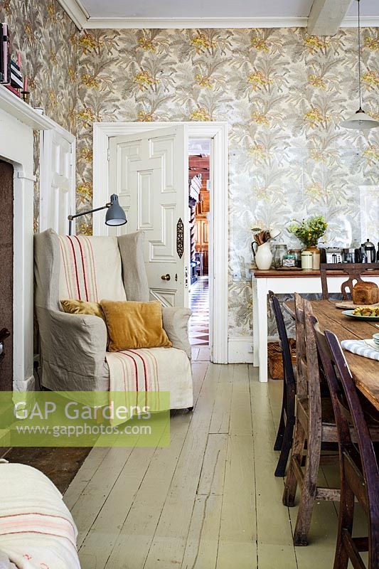 Cosy furnishings inside country kitchen