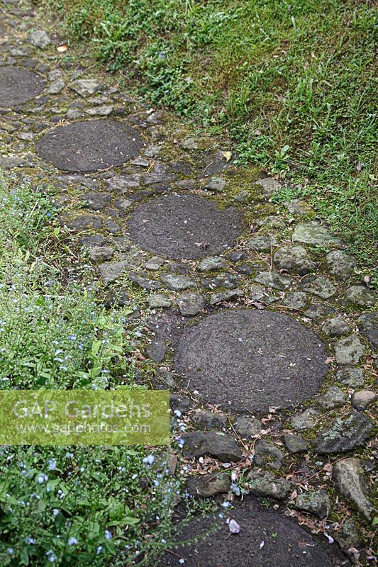 Circular paving stones 