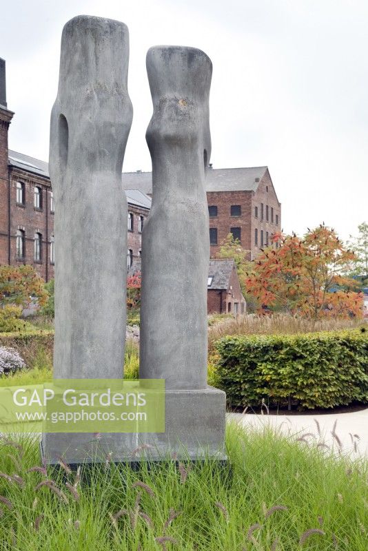 Garden sculpture,Contrapuntal Forms, Barbara Hepworth