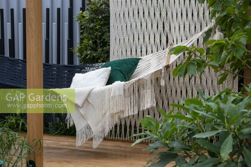 Black and white woven hammock with woven screen behind - The Calm of Bangkok, RHS Chelsea Flower Show 2021