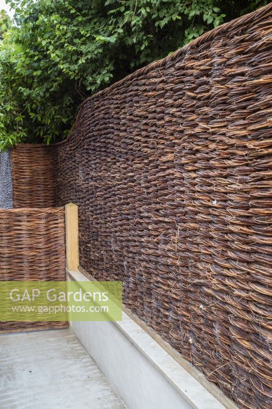 Bespoke willow fencing and gate 