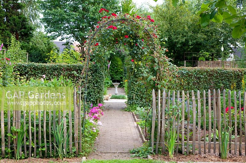 Entrance to the garden 