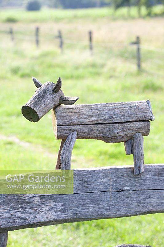 Funny wooden cow 