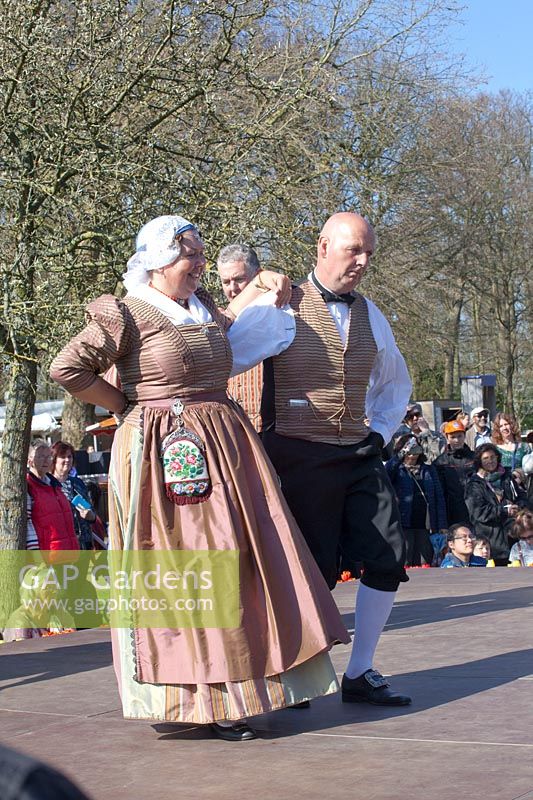 Dancing in historical Dutch costume at Keukenhof 