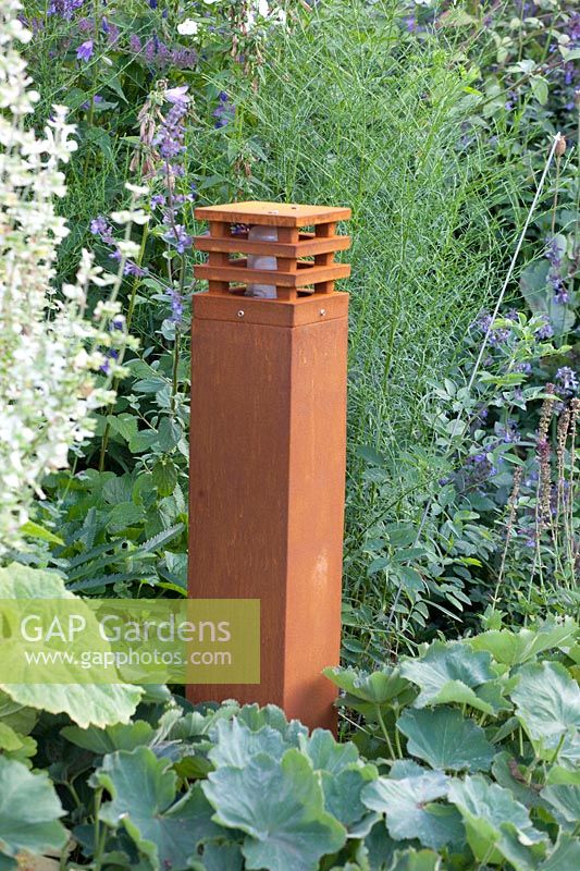Modern Garden Lamp made from Corten Steel, Modern Garden Lamp made from Corten Steel 