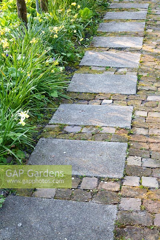 Paths with recycled Stone Slabs 