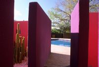 Modern garden with rooms of painted walls in El Paso, Texas, USA