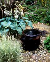 Container water feature - Ceramic pot with bubble jet