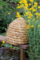 Straw bee skep