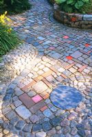 Mosaic path detail
