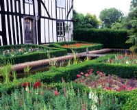 16th Century Kentish hall house with formal Elizabethan garden