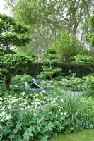 Garden designed by Tom Stuart-Smith for Laurent Perrier - RHS Chelsea Flower Show 2008