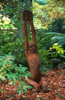 Sculpture in the woodland - Greystone Cottage, Oxfordshire 
