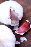 Garlic - Papery bulbs and cloves 