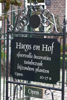 Company sign on gate - Huys and Hof