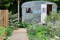 Caravan summerhouse in garden Chelsea 2012