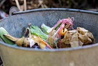Mixture of compostable household waste
