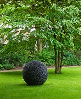 Sphere sculpture 