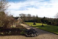 The house and formal garden at Colesbourne