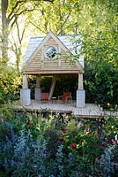 Oak - framed building in The M and G Garden RHS Chelsea Flower Show 2015 - The Retreat