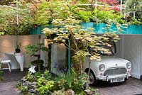 Car port planted with Acer palmatum, Senri-Sentei-Garage Garden, RHS Chelsea Flower Show 2016, Designer: Kazyuki Ishihara, Sponsor: Senri-Sentei