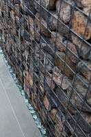 Gabion wall with decorative glass chippings