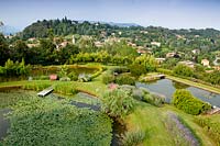 Modern garden with lakes - Beretta Kastner architetti. Monza. Italy