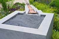 Contemporary water feature and rill cascade in The Scotty's Little Soldiers Garden. Designer: Graeme Thirde.