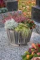 Planted grave bowl