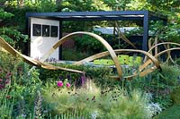 Pavillion with sculpture & perennial border Cancer Research UK Garden design by Andy Sturgeon RHS Chelsea 2007 Gold Medal