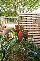 RHS Chelsea Flower Show 2011 Chris Beardshaw Bradstone Fusion Garden louvred screen fence