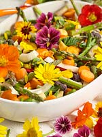 Salad mix with edible flowers
