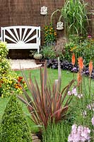 Colorful planting with perennials and annuals