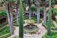Jardines de Daraxa  - Daraxa's courtyard garden with central marble fountain. Palacios Nazaries - Nasrid Palaces, the Alhambra, Granada.