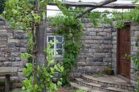Courtyard in Turismo de Galicia: The Pazo's Secret Garden, Hampton Court Palace Flower Show, 2017