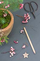 Creating pink rowan berry hanging christmas decorations using copper wire