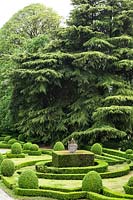 Clipped and shaped hedges and topiary at Villa Tiepolo Passi, Italy