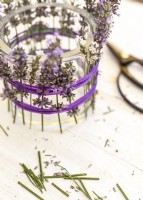 Hiding the elastic rubber with ribbon - Step by step How to make a lavender candle holder