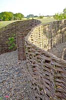 Willow fence, curved 