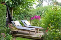 Dreamy seating area in the garden 
