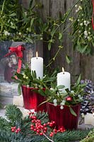 Arrangements with mistletoe and candles, Viscum album 