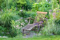 Seating in the country garden 